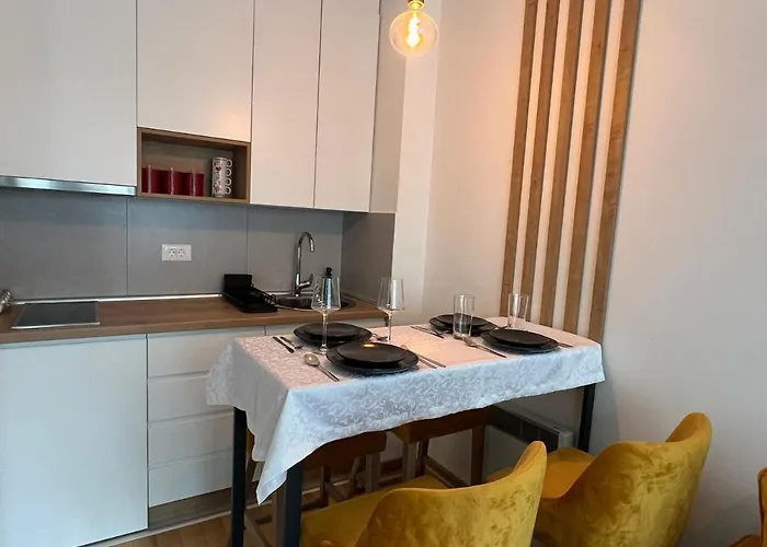 Gnezdo - Titova 公寓